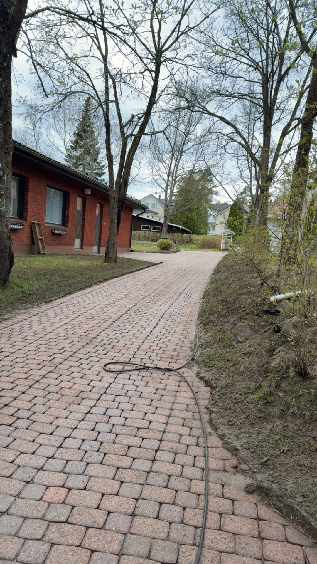 kivetystenpesu ennen jälkeen
